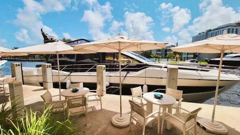 The Setting Along the New River