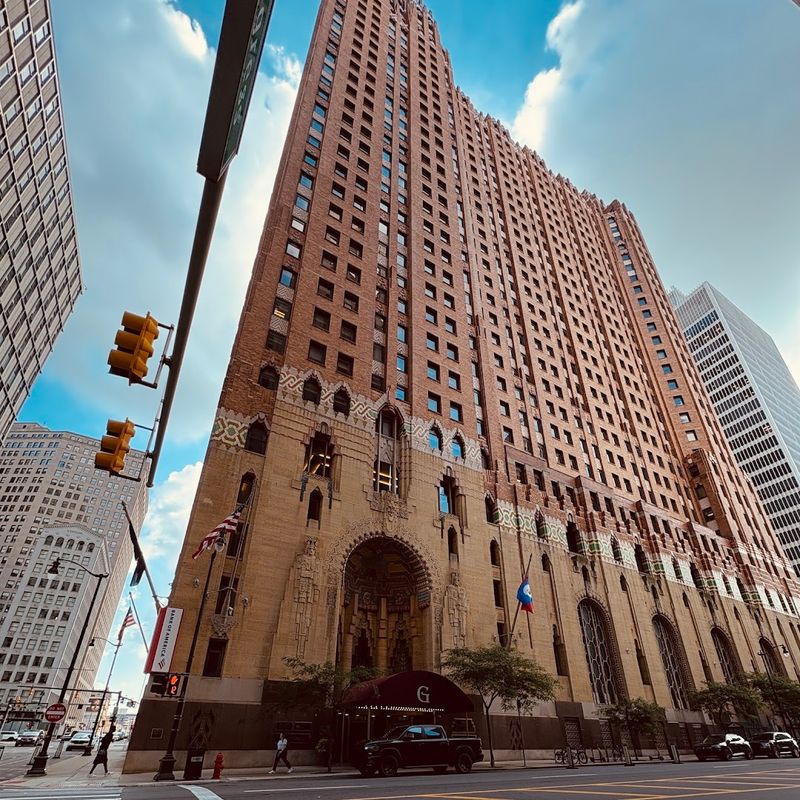 The Story Behind a 40-Story Masterpiece