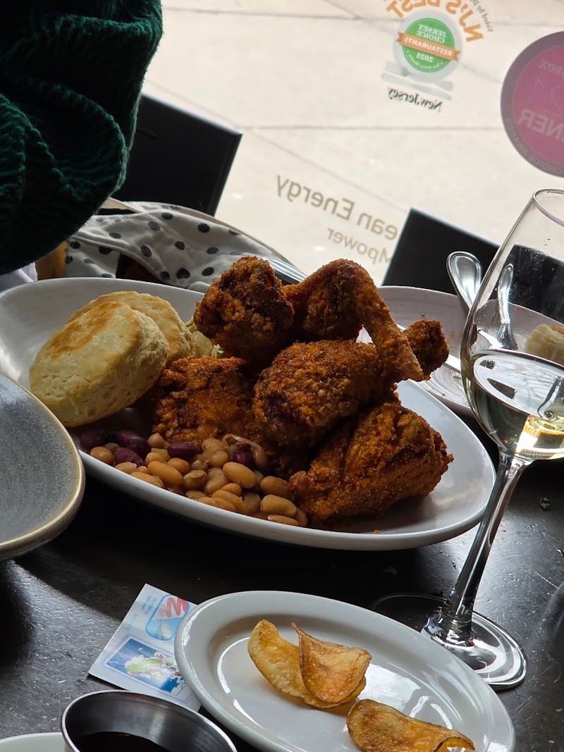 The Fried Chicken That Has Its Own Following