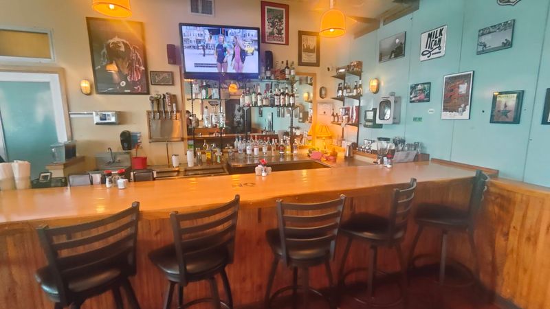 Wyoming - HQ Southern BBQ (Evansville)