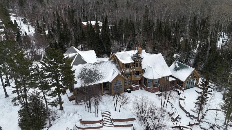 Where Exactly This Castle Sits on the Map