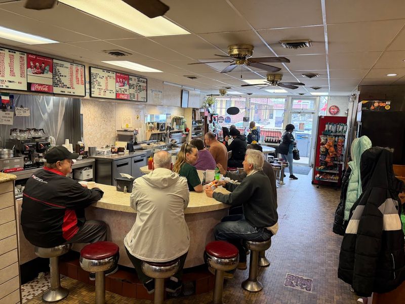 Lou's Sandwich Shop — Norristown