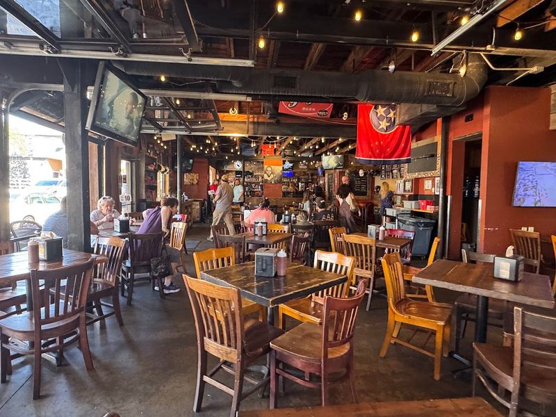 Edley's Bar-B-Que (Nashville) — Casual Southern Patio