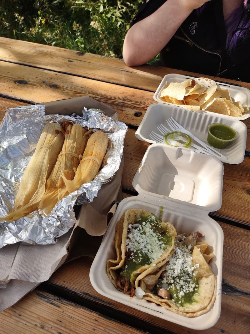 <h2>The Outdoor Table Strategy</h2>