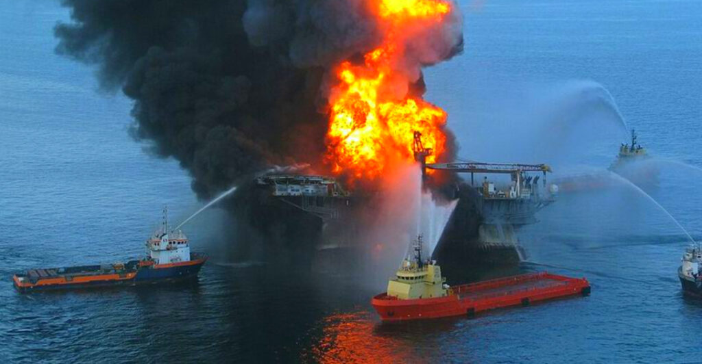 13 Deep-Sea Disasters Too Terrifying to Believe