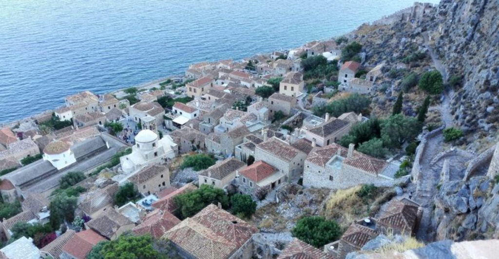 15 Beautiful Seaside Villages in Greece Hidden From the Crowds