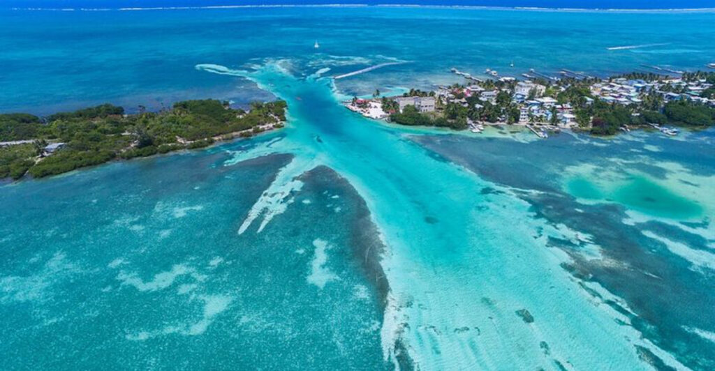 15 Dreamy Places That Look Just Like the Maldives But Aren’t