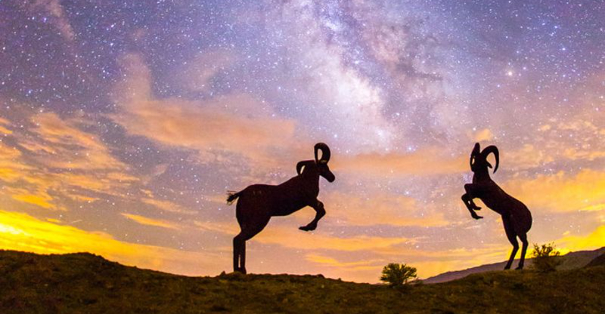 15 Noctourism Cities in America for Stargazers and Night Owls