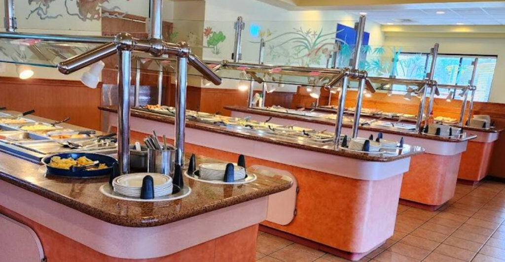 15 Popular Iowa Buffets Known for Big Flavor and Value
