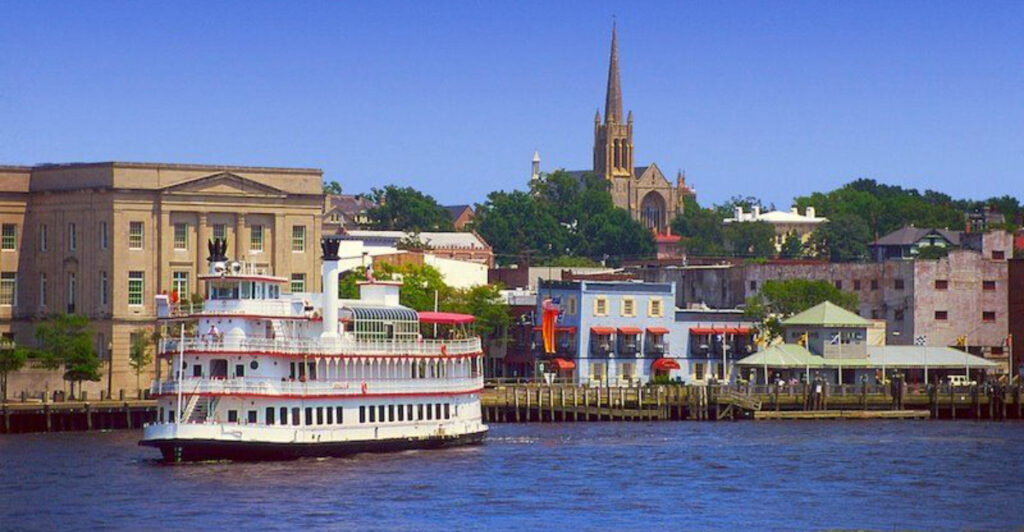15 Southern Beach Towns That Feel Better Between Peak Seasons