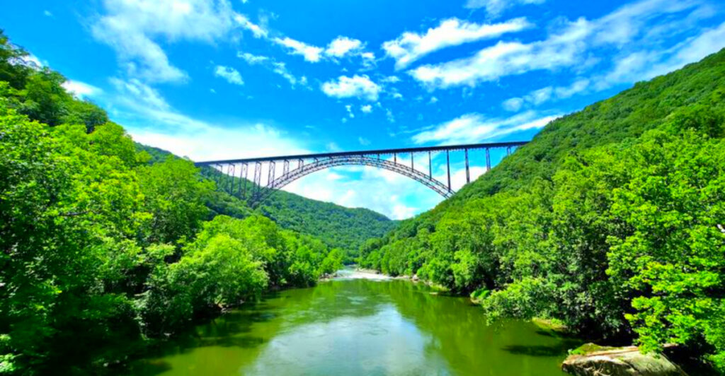 15 West Virginia Attractions Every Road Trip Lover Should See Once