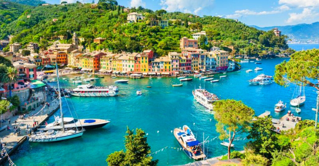 16 Incredible Seaside Destinations in Italy You Should Visit Once