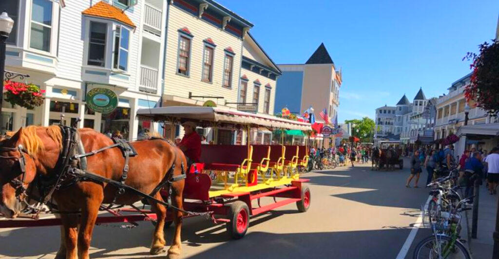 20 Budget-Friendly Day Trips in Michigan That Are Totally Worth the Drive