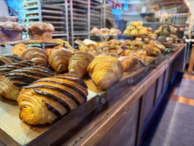 A Bakery Counter Worth Lining Up For