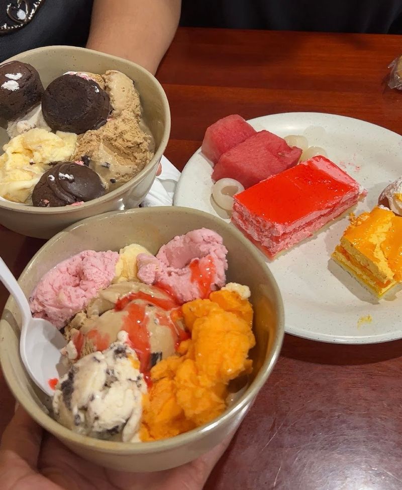 A Dessert Bar That Actually Delivers on Its Promise