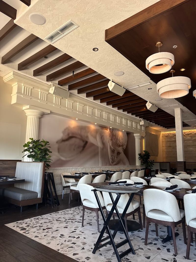 A Dining Room That Actually Earns the Word A Dining Room That Actually Earns the Word