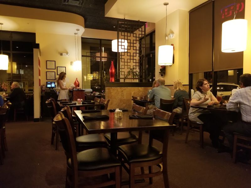 A Dining Room That Feels Just Right