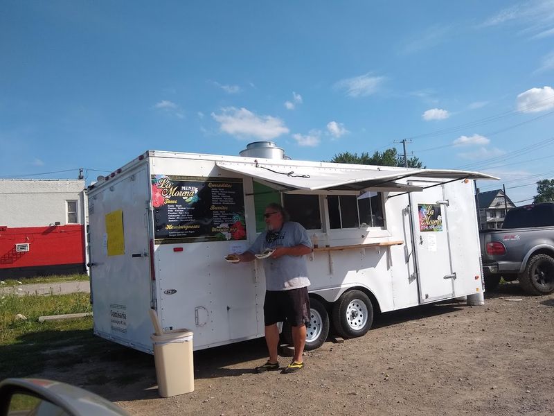 A Food Truck With a Real Address and a Big Reputation