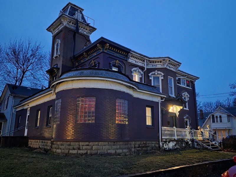 A House That Became a Hospital and Never Let Go A House That Became a Hospital and Never Let Go