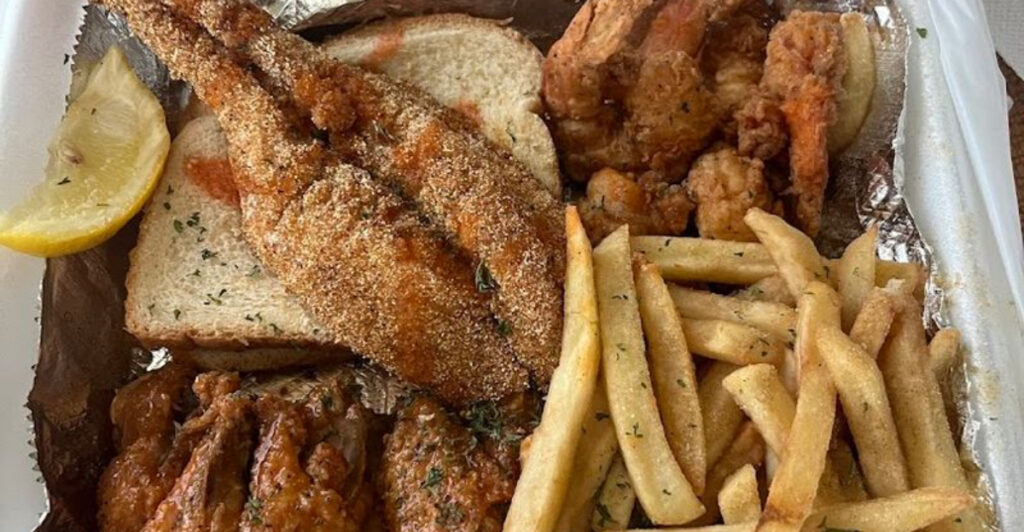 A Local Favorite in Cocoa Serving No-Frills Seafood and Fried Chicken Done Right