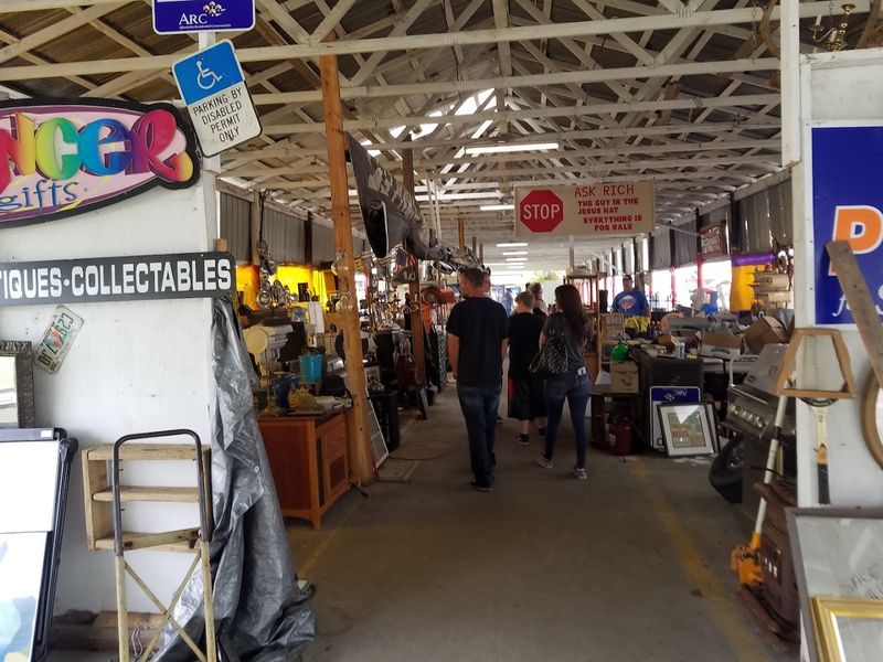 A Market With Deep Roots in the Community