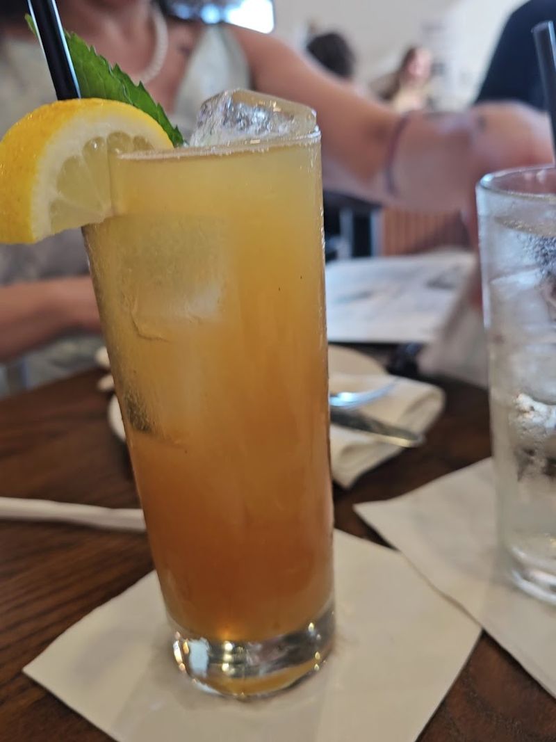 Non-Alcoholic Drinks and Mocktails Worth Ordering