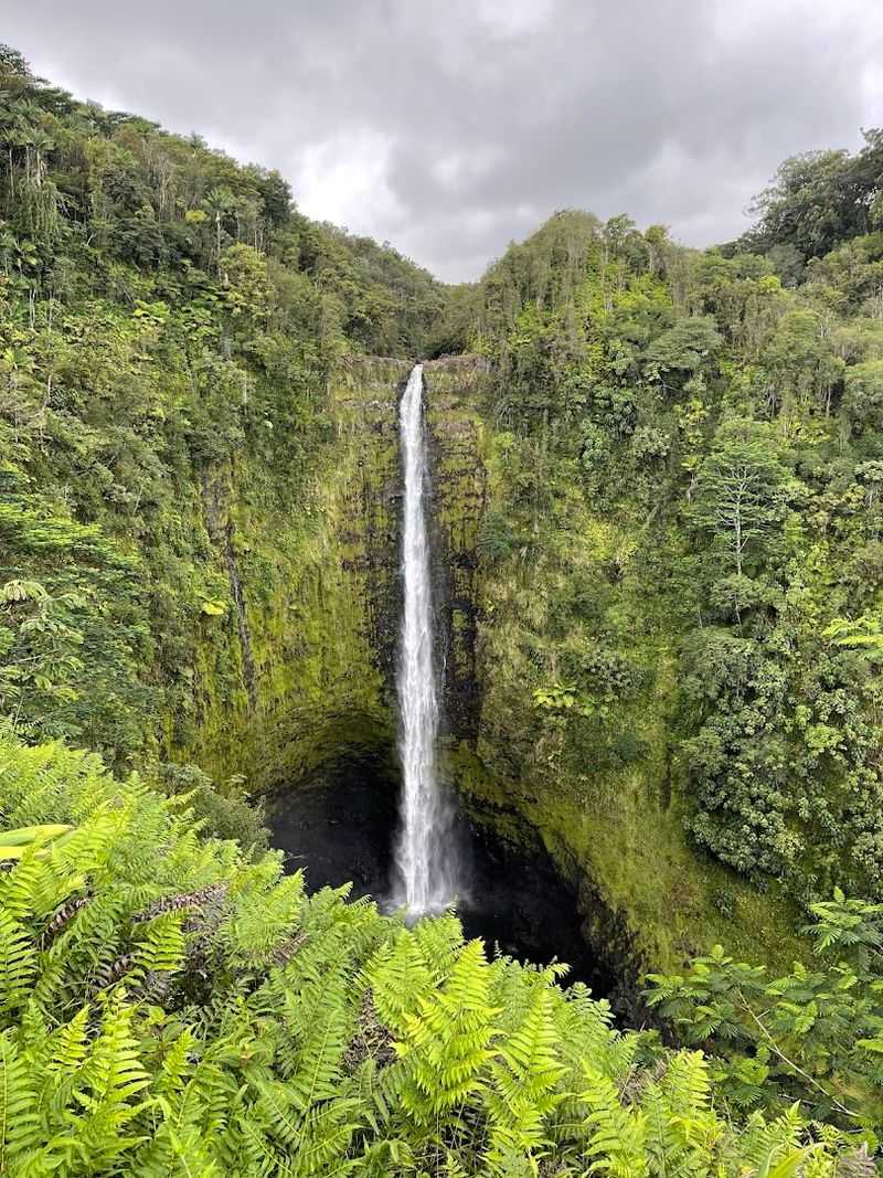 Akaka Falls, Hawaii Akaka Falls, Hawaii