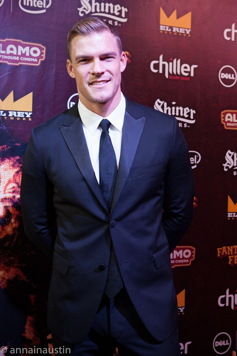 Alan Ritchson Alan Ritchson