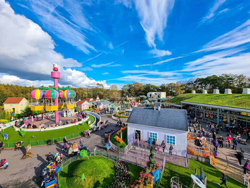 Paultons Park (Peppa Pig World) – United Kingdom
