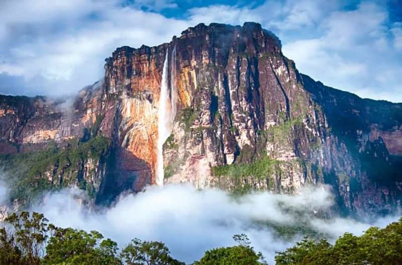Angel Falls — Venezuela Angel Falls — Venezuela