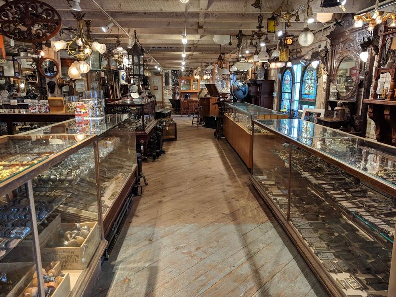 Antique Hardware and Vintage Architectural Details