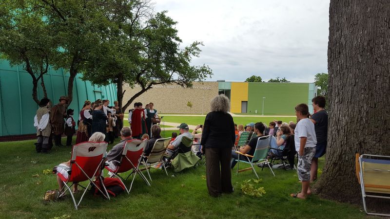 Music and Theater Share the Spotlight