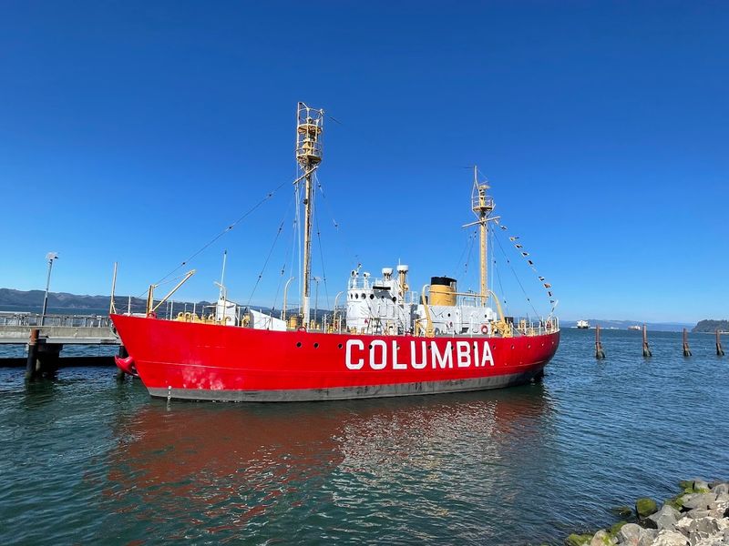 Astoria, Oregon — Historic Harbor Charm on the Columbia River Astoria, Oregon — Historic Harbor Charm on the Columbia River