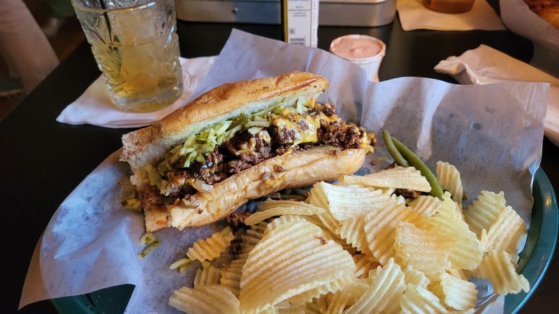 Award-Winning Chili and the Po' Boys Worth Talking About Award-Winning Chili and the Po' Boys Worth Talking About