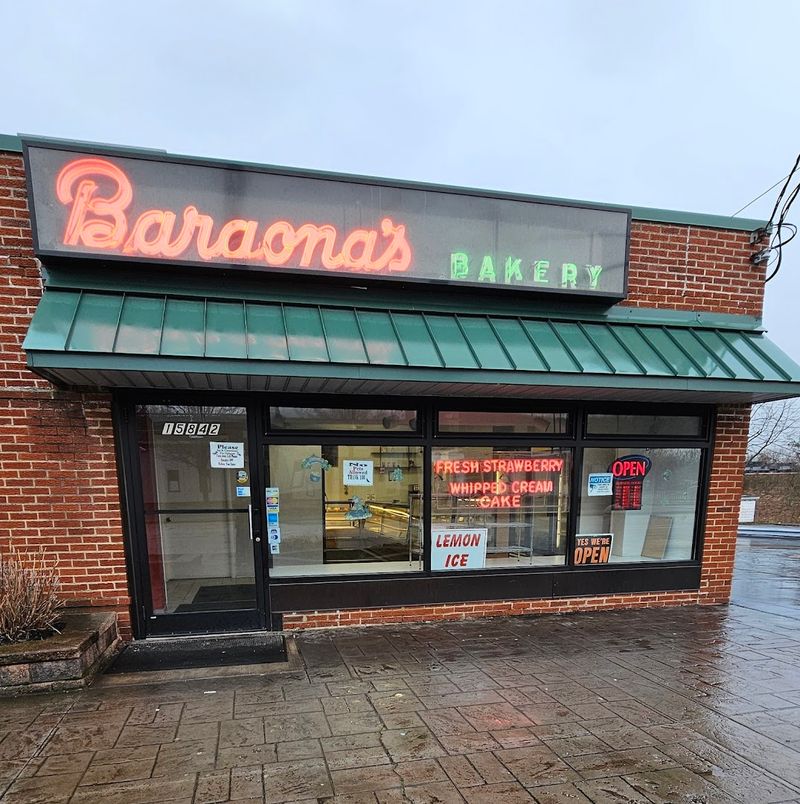 Baraona's Bakery — Maple Heights