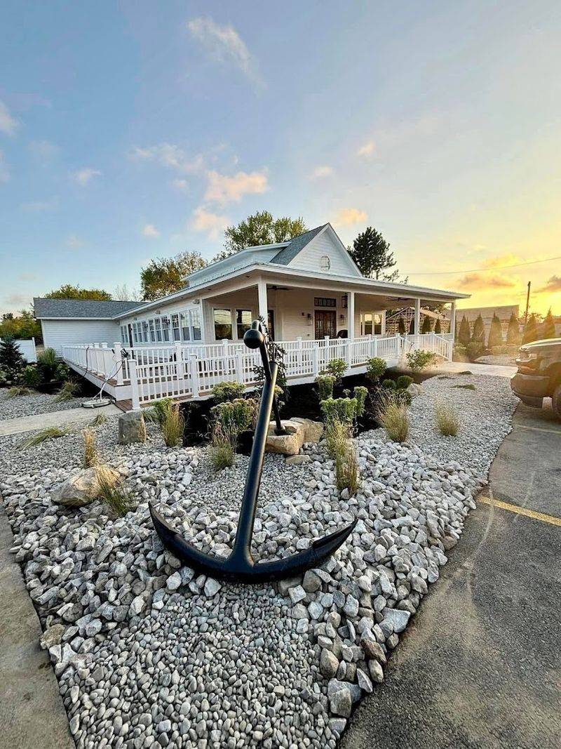 Beach Glass Lounge