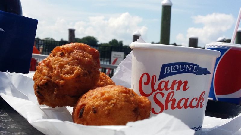 Blount Clam Shack - Warren