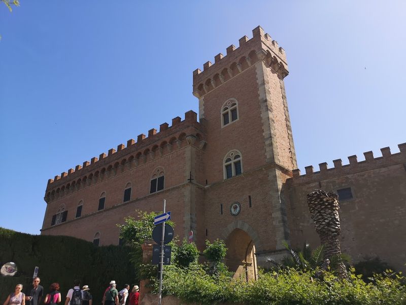 Bolgheri, Tuscany Bolgheri, Tuscany