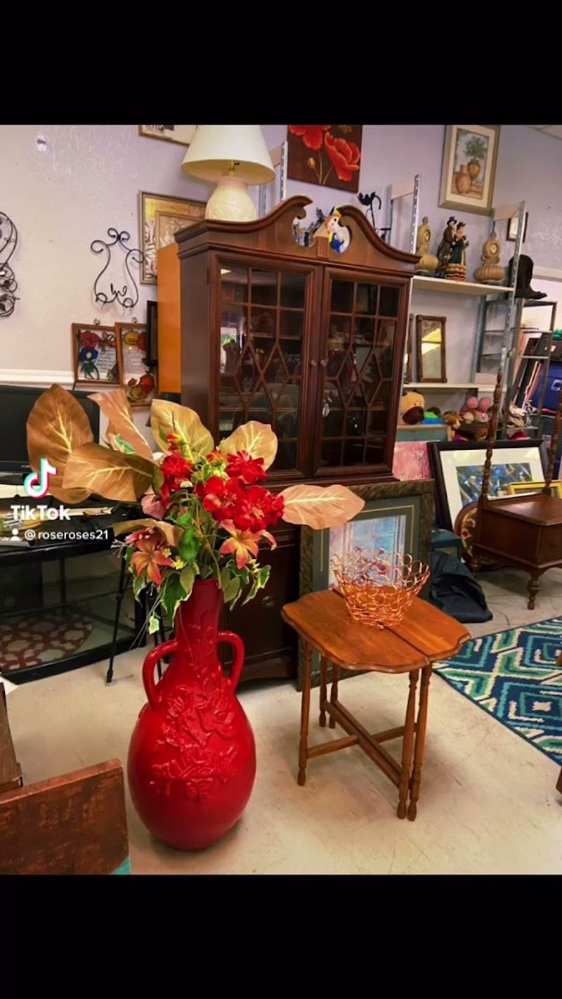 Books, Artwork, and the Unexpected Extras Books, Artwork, and the Unexpected Extras