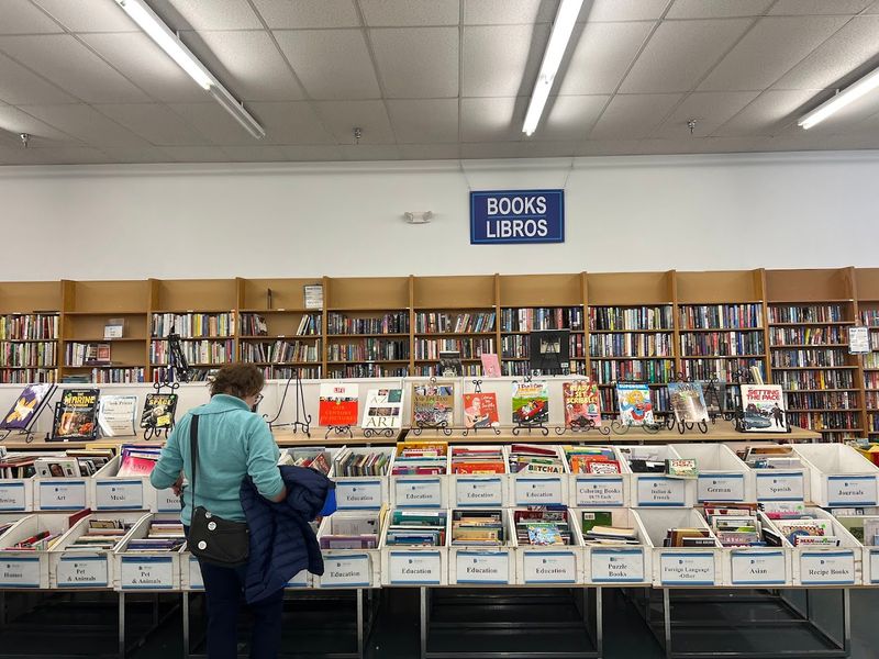 Books, Shoes, and Household Goods at Prices That Make Sense Books, Shoes, and Household Goods at Prices That Make Sense