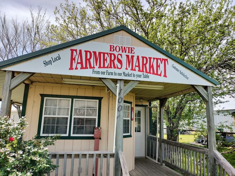 Bowie Farmers Market in Bowie, Maryland Bowie Farmers Market in Bowie, Maryland