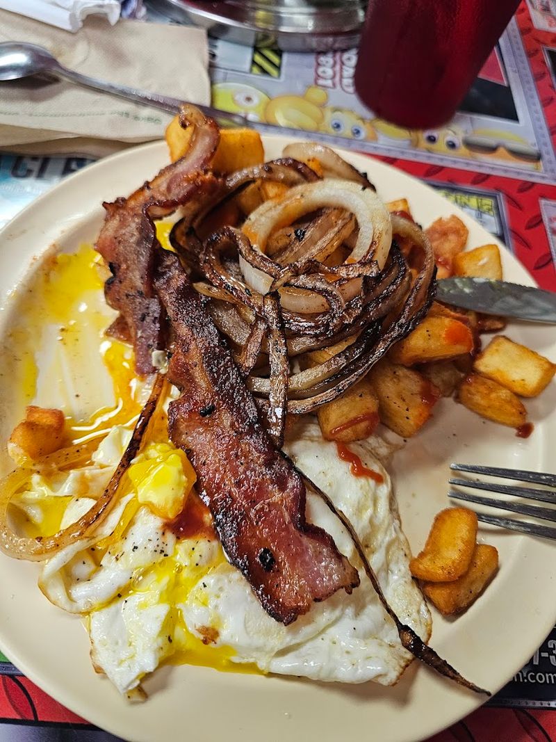 Breakfast That Honestly Rivals the Big Chains Breakfast That Honestly Rivals the Big Chains
