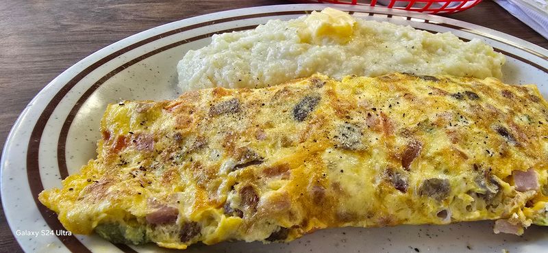 Breakfast That Starts the Day Right Breakfast That Starts the Day Right