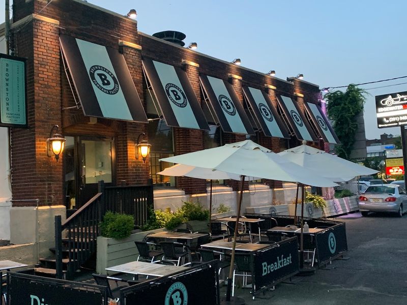 Brownstone Pancake Factory, Edgewater, New Jersey