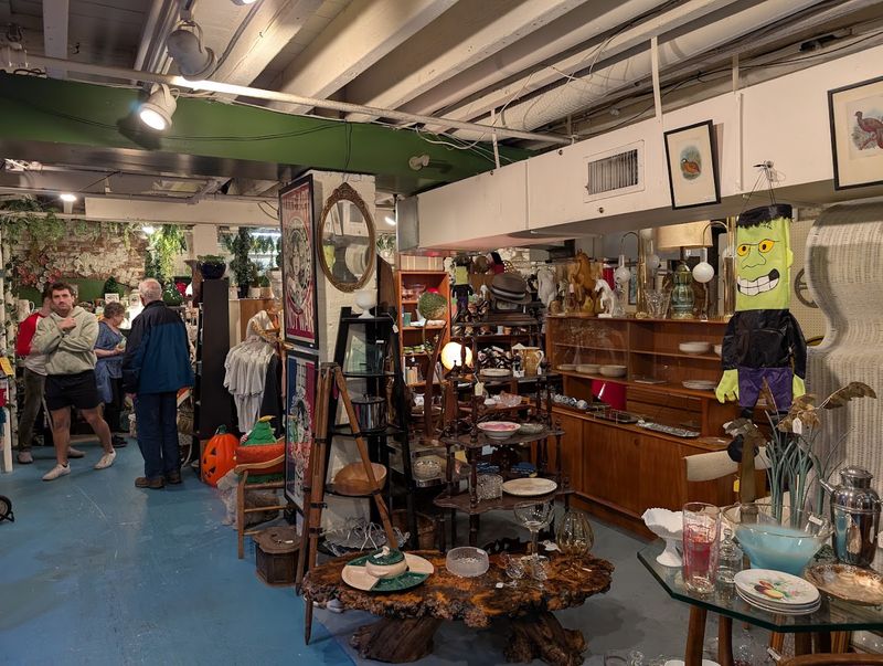 Cambridge Antique Market