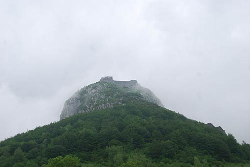 Cathar Castles – Dramatic Hilltop Fortresses