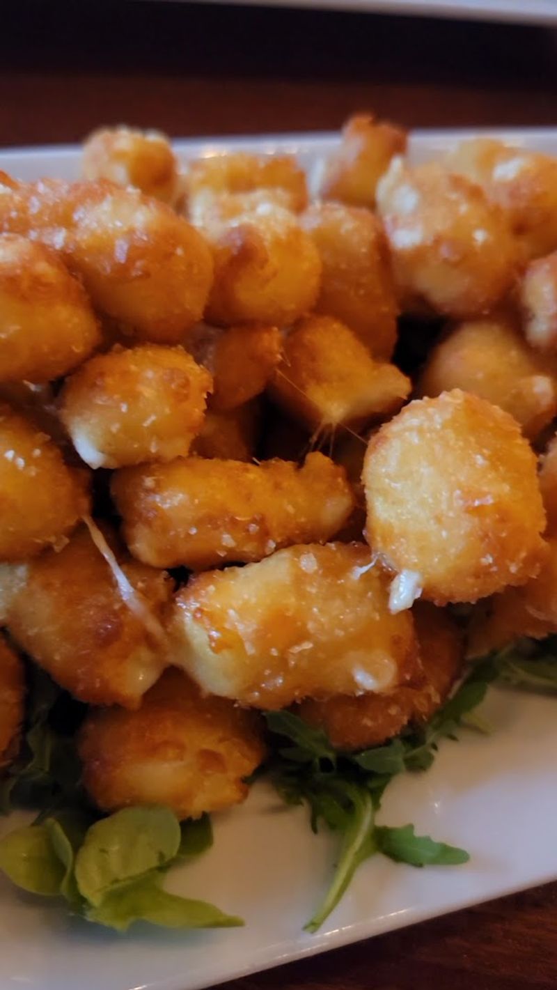 Cheese Curds: The Appetizer Everyone Talks About