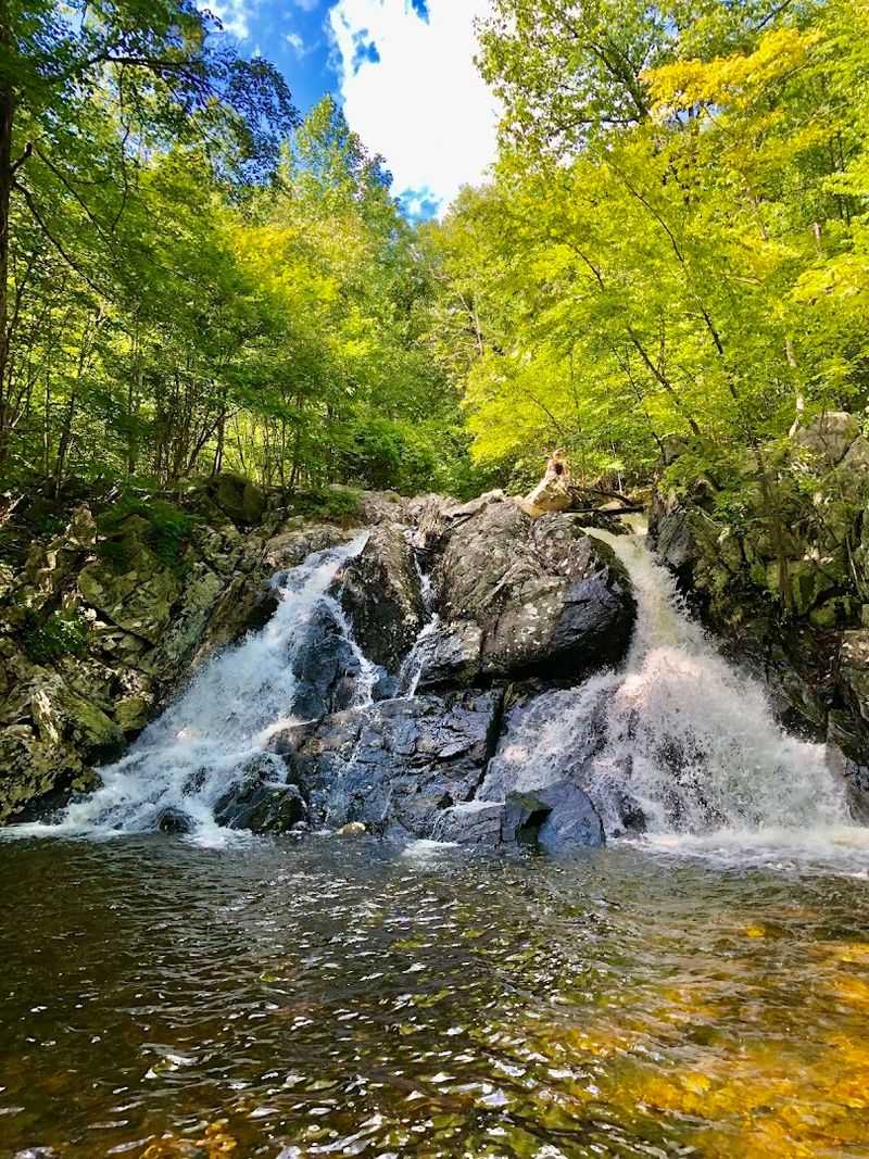 Chikahoki Falls and the Hike to Get There