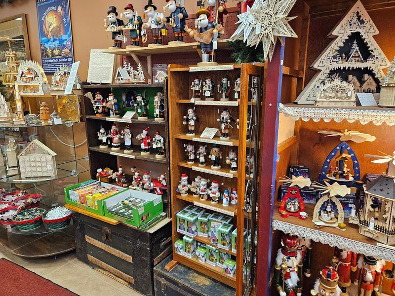Christmas Items And Seasonal Gifts That Stand Out Christmas Items And Seasonal Gifts That Stand Out