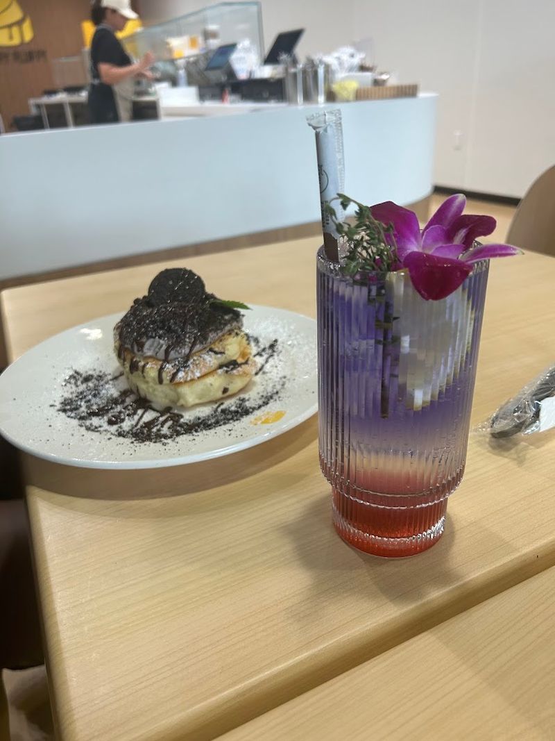 Coffee and Drinks Worth Ordering